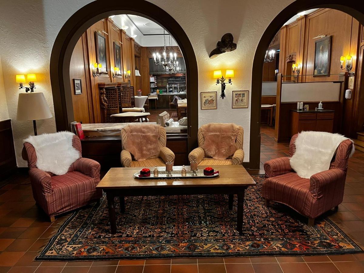 Hotel Zum Ritter St. Georg Heidelberg Bagian luar foto