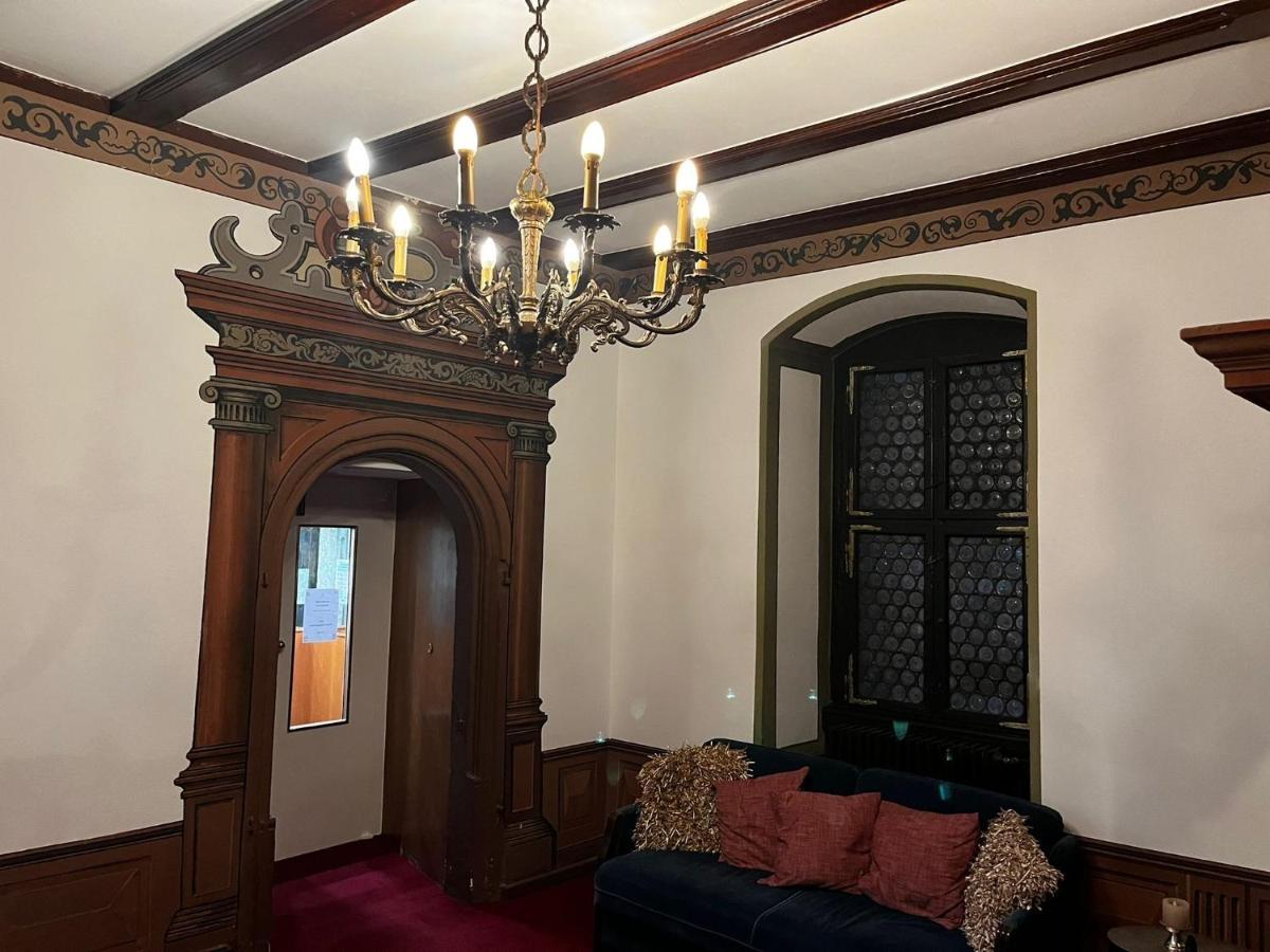 Hotel Zum Ritter St. Georg Heidelberg Bagian luar foto