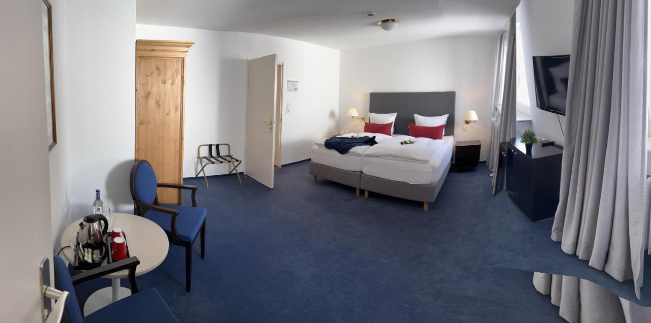 Hotel Zum Ritter St. Georg Heidelberg Bagian luar foto