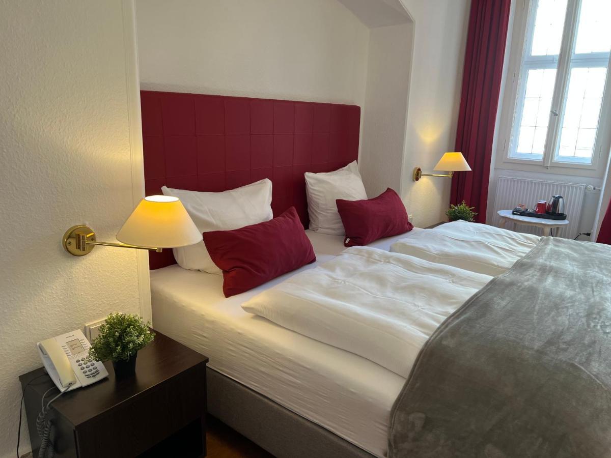 Hotel Zum Ritter St. Georg Heidelberg Bagian luar foto