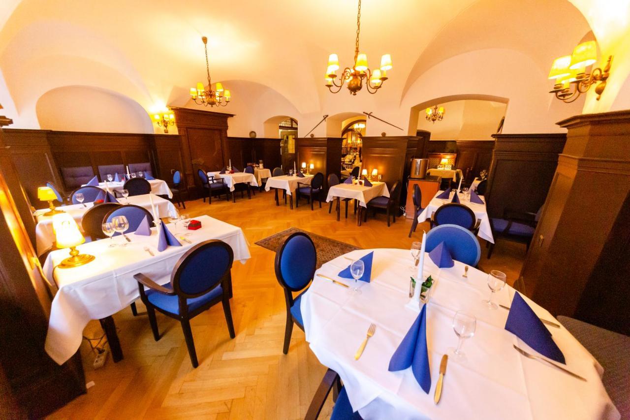 Hotel Zum Ritter St. Georg Heidelberg Bagian luar foto